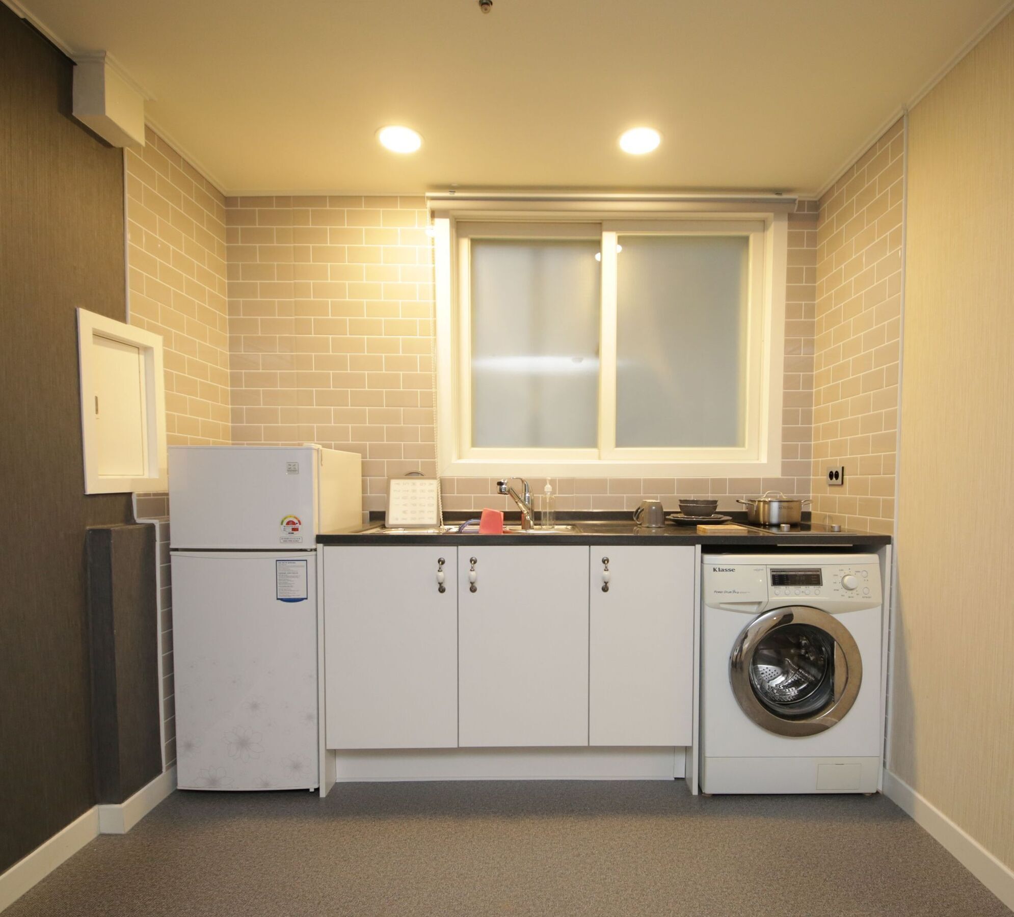 Hostel Familie Busan Station Екстер'єр фото